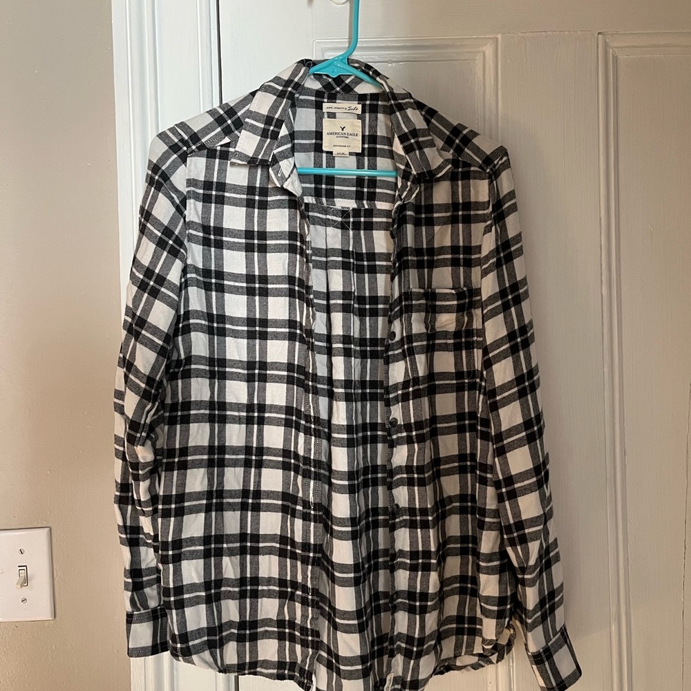 Black American Eagle flannel shirt size small.